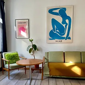 https://big-flat-in-mitte.find-berlin-hotels.com